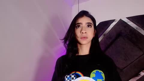 sara_lopee1 online show from October 2025 12:02:02 PM