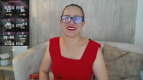 Snapshot of sara_marrisson chatting on April 2026 08:10:01 PM Sara online show from April 2026 08:10:01 PM