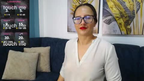 Snapshot of sara_marrisson chatting on April 2026 05:10:02 PM Sara online show from April 2026 05:10:02 PM