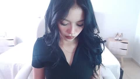 Snapshot of sara_melo25 chatting on October 2025 12:50:02 PM Sara online show from October 2025 12:50:02 PM