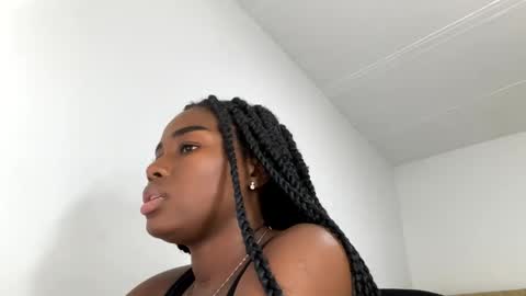 Sara online show from September 2025 11:41:01 PM