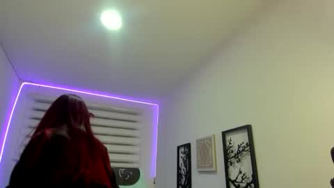 sara_red_x online show from April 2026 03:23:01 AM