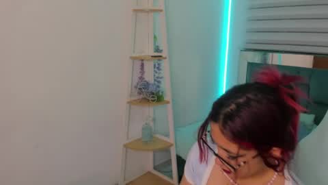 Snapshot of sara_red_x chatting on May 2026 03:14:02 AM sara_red_x online show from May 2026 03:14:02 AM