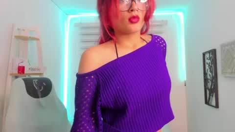 Snapshot of sara_red_x chatting on May 2026 05:26:01 AM sara_red_x online show from May 2026 05:26:01 AM