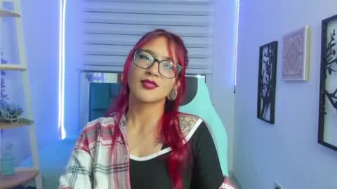 Snapshot of sara_red_x chatting on June 2026 03:18:01 AM sara_red_x online show from June 2026 03:18:01 AM