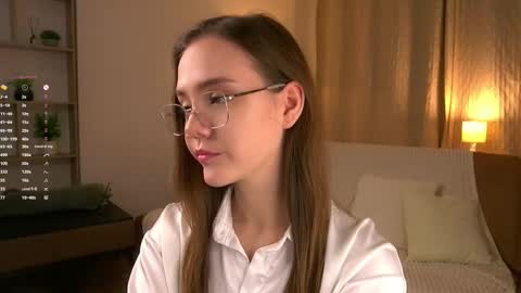 Im Sara  online show from March 2026 06:11:02 PM