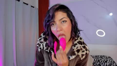 sara_zc online show from January 2026 12:43:01 PM