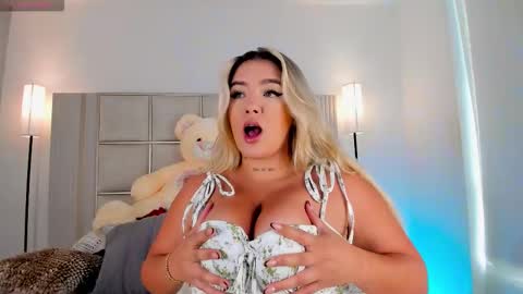 Sara Miller  online show from March 2026 08:45:01 PM