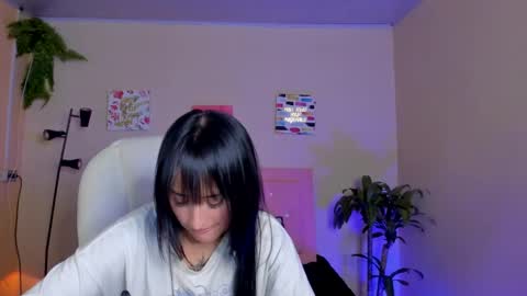 Sarah Ramirez online show from February 2025 02:31:02 PM