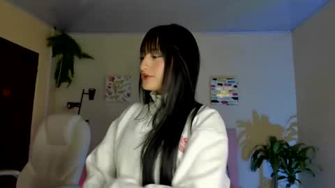 Sarah Ramirez online show from February 2025 02:37:01 PM