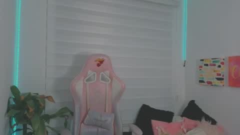 Sarah Ramirez online show from September 2025 03:08:02 AM