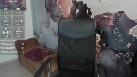 Snapshot of saraamills chatting on December 2024 02:13:02 AM Sara online show from December 2024 02:13:02 AM