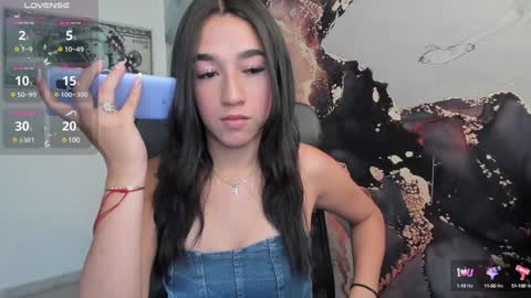 Snapshot of saraamills chatting on December 2024 07:45:02 PM Sara online show from December 2024 07:45:02 PM