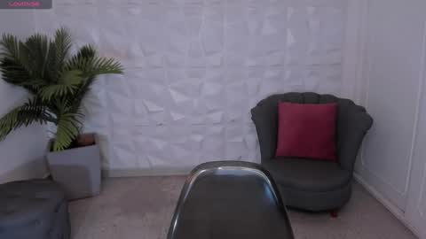 Snapshot of saraamills chatting on January 2025 06:59:01 PM Sara online show from January 2025 06:59:01 PM