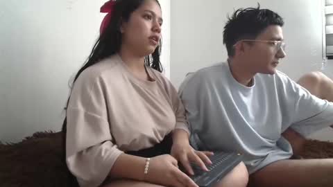 sara and thomas online show from December 2024 07:15:02 PM