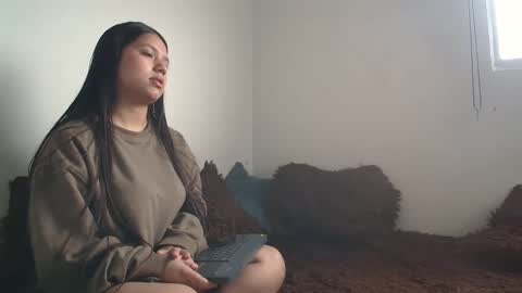 sara and thomas online show from February 2025 10:00:02 PM