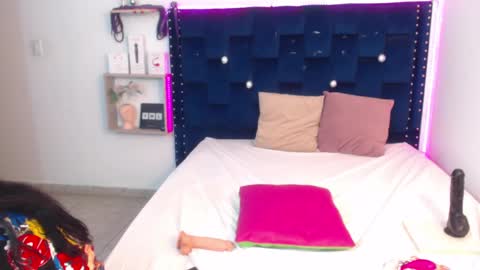 SARAHGIL online show from January 2025 11:04:01 PM