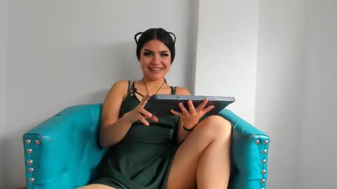 Sara online show from March 2025 04:25:01 PM