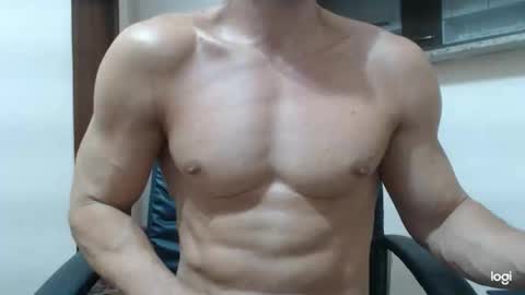 saradorj92 online show from January 2025 11:45:02 PM