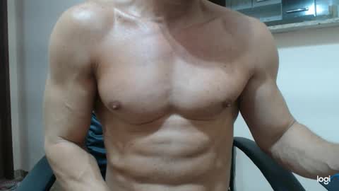 saradorj92 online show from February 2025 05:52:01 AM