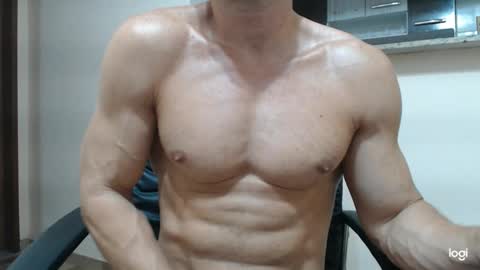 saradorj92 online show from February 2025 08:42:02 AM