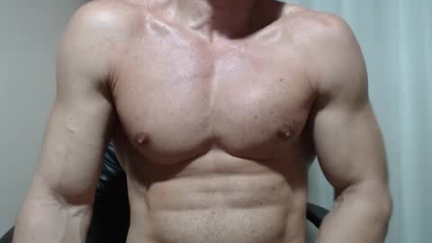 saradorj92 online show from March 2026 01:31:01 AM