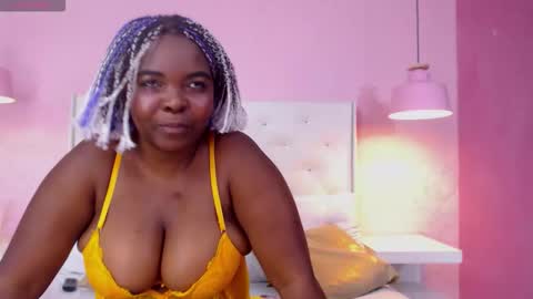 Snapshot of saradunss chatting on September 2025 07:03:02 PM saradunss online show from September 2025 07:03:02 PM