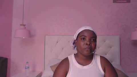 Snapshot of saradunss chatting on October 2025 07:09:02 PM saradunss online show from October 2025 07:09:02 PM