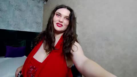saraelise online show from September 2025 06:36:01 AM