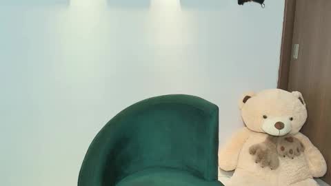 Sara online show from November 2025 06:47:02 AM