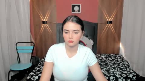 sarah online show from February 2025 09:22:01 PM