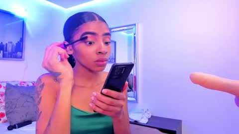 sarah_ashbourne online show from September 2025 12:05:01 PM