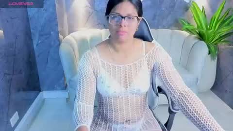Snapshot of sarah_bay_tx chatting on July 2026 08:03:02 PM sarah_bay_tx online show from July 2026 08:03:02 PM