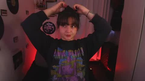 Sara online show from March 2026 11:05:02 PM