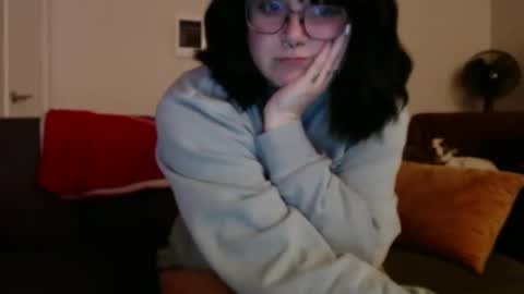 Sarah online show from March 2025 02:09:02 AM