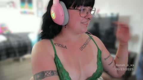 Sarah online show from September 2025 12:25:02 AM