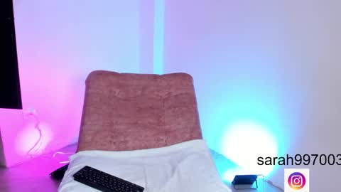 Snapshot of sarah_roussel chatting on May 2026 03:19:02 PM Sarah online show from May 2026 03:19:02 PM