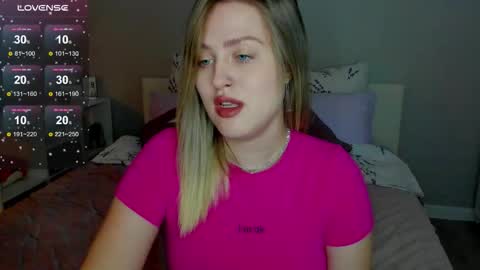 Sarah online show from October 2025 12:41:01 AM