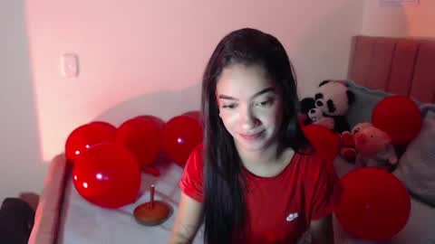 Sarah online show from December 2024 01:06:01 PM