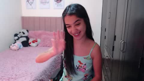 Sarah online show from December 2024 02:01:01 AM