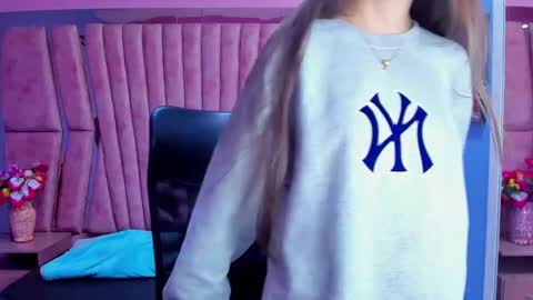 Sarah online show from December 2024 03:55:01 PM