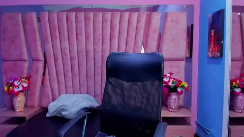 Sarah online show from December 2024 01:45:02 PM