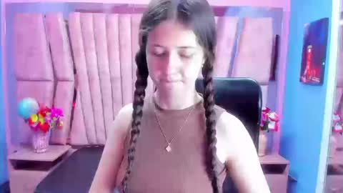 Sarah online show from October 2025 02:18:02 PM