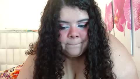 SarahBowiie online show from November 2025 10:09:01 PM