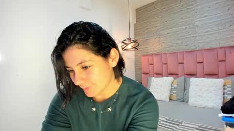 Sarah Deyvis online show from February 2025 01:20:01 PM