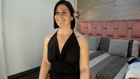 Sarah Deyvis online show from February 2025 10:37:01 PM