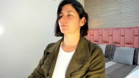 Sarah Deyvis online show from March 2025 02:10:02 PM