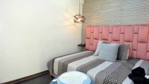 Sarah Deyvis online show from March 2025 05:13:02 PM