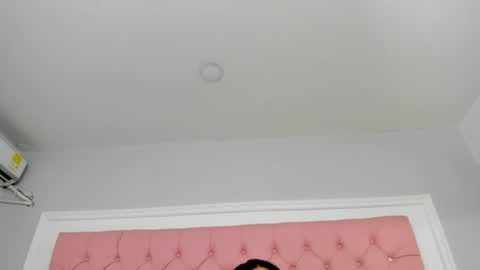 Snapshot of sarahdollss chatting on June 2026 03:36:02 PM Sarah the Doll online show from June 2026 03:36:02 PM