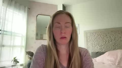 Sarah online show from April 2026 04:44:02 PM